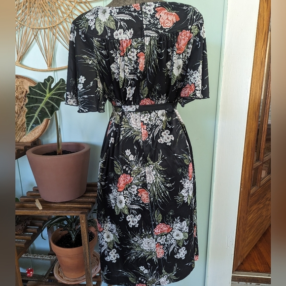 80s Vintage Floral Dress - Picture 7 of 9